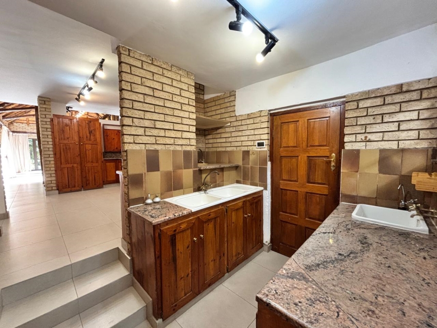 3 Bedroom Property for Sale in Mooivallei Park North West